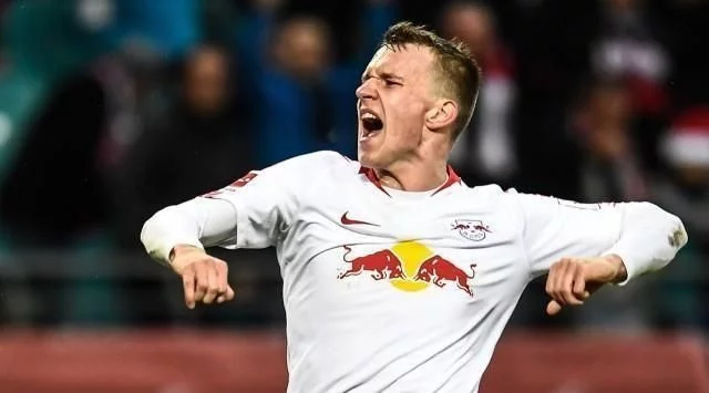 是一件轻而 是一件轻而