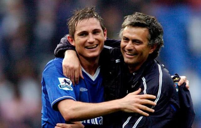 持了极高健 持了极高健